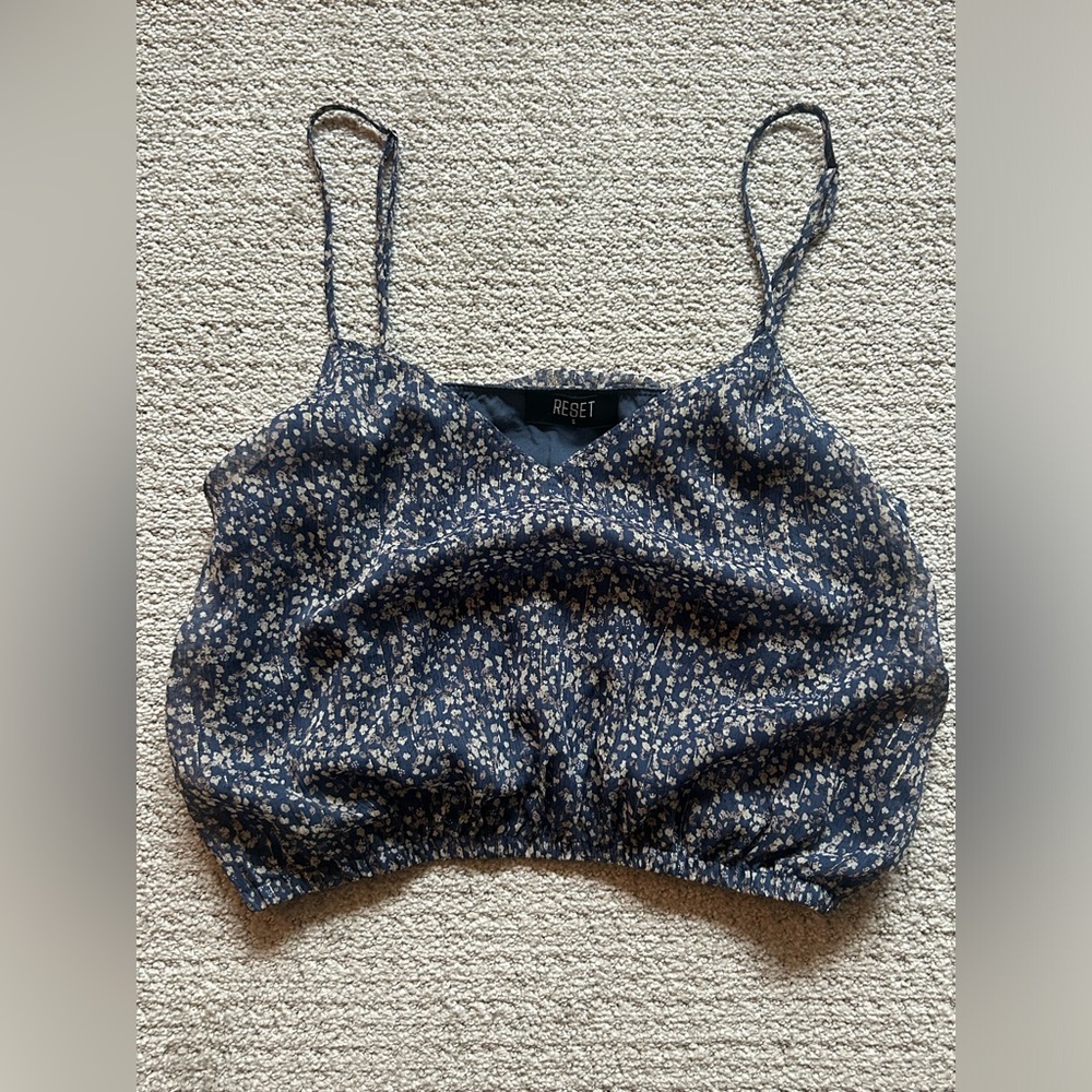 Reset Women’s Size S Ditsy Floral Navy Blue Strappy Crop Top Stretch Hem Bubble